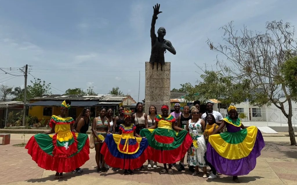 Private tour discovering the rich history and culture of Palenque with bilingual and local guides.